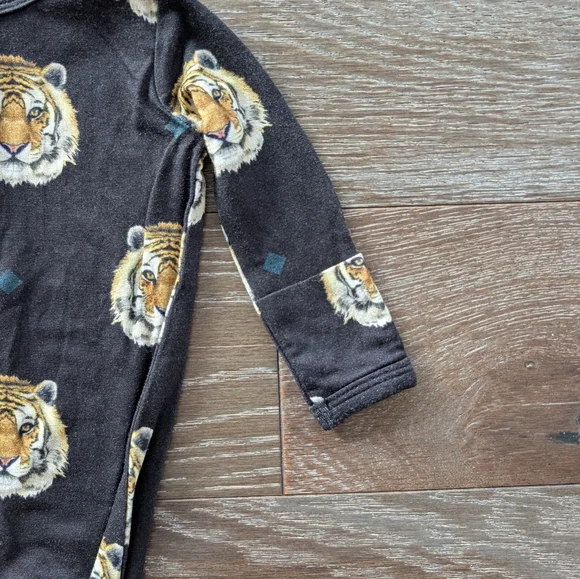 NWT Posh Peanut Matteo Button Knotted Gown Size 0-3 Months - Picture 5 of 6